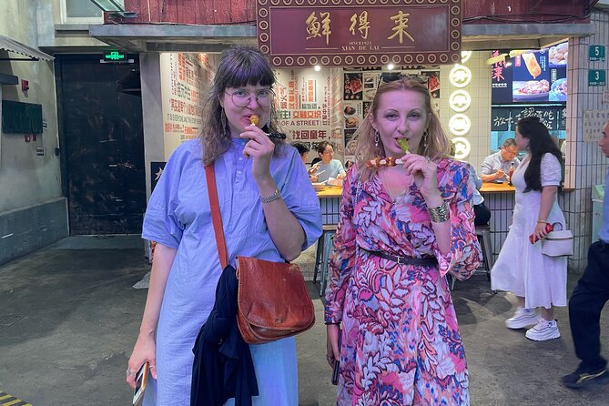 4-Hr Shanghai Tour: Food, Culture, Sightseeing, Cycling, Ferry - Xiahai Temple adds quiet after the towers
