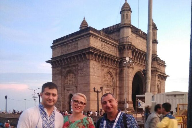 All in one-Combo of City, Dhobighat, Slum & Dabbawala with ferry and train ride. - Colaba ferry ride: see the city from the water