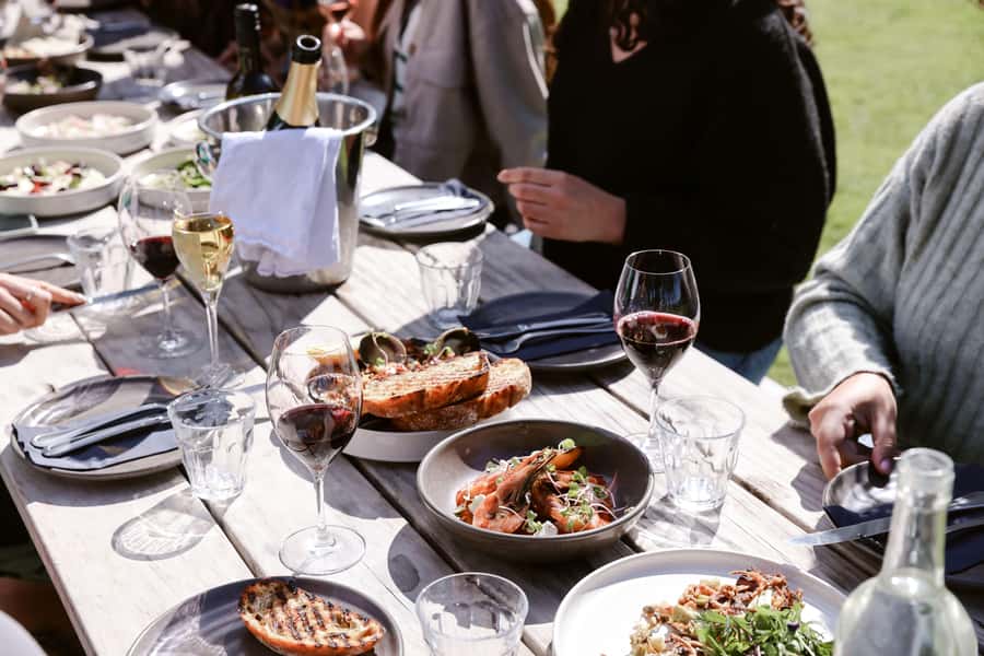 Auckland: Man O' War Vineyard Ferry (Waiheke Island) - Who will enjoy this day most?