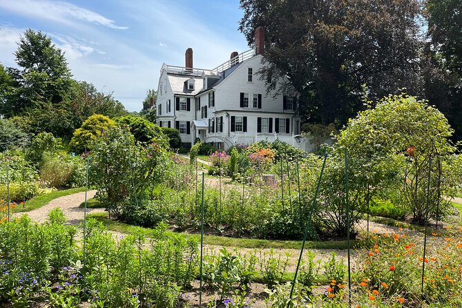 Boston Day Tour by Ferry: Salem Witch Trials Past to Present - From Bewitched to Hocus Pocus