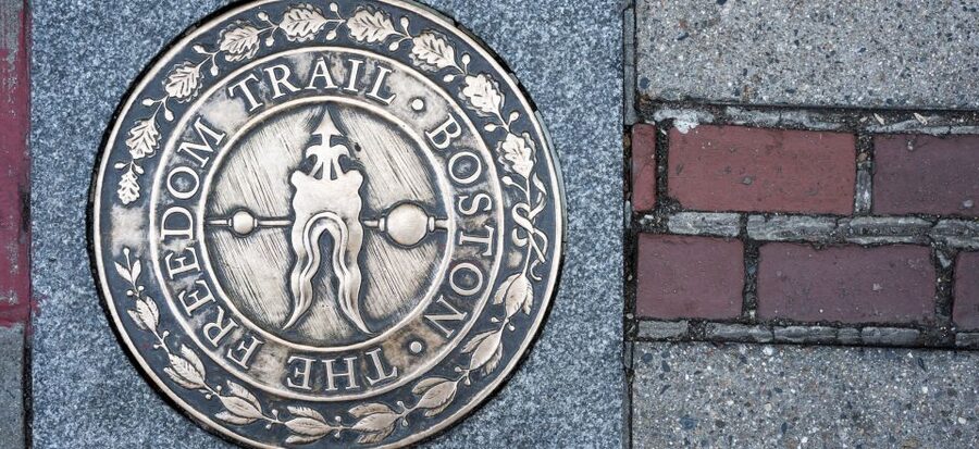 Boston: Historic Pubs Walking & Ferry, Food & Drink Tour - Why this tour works for history and food lovers