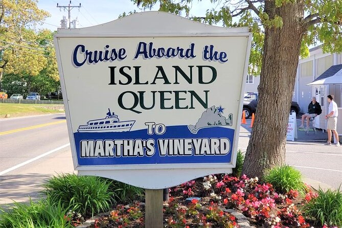 Boston to Martha's Vineyard Day Trip with Optional Island Tour - Edgartown: Historic Streets and Free Time