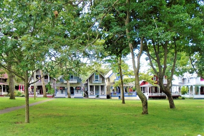 Boston to Martha's Vineyard Day Trip with Optional Island Tour - Free Time or the Three-Hour Island Tour?