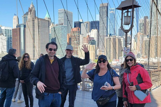 Brooklyn Bridge, Brooklyn Heights & DUMBO Walking Tour - Brooklyn Heights Promenade and a Quieter New York