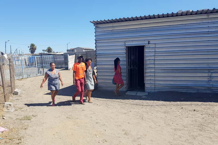 Cape Town: Robben Island Ferry Ticket and Townships Tour - Bonteheuwel shows another side of segregation