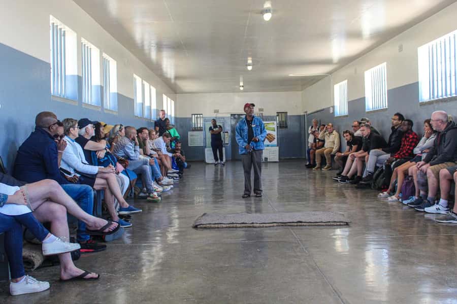 Cape Town: Robben Island ferry ticket plus Guided Tour - Should you book the Robben Island tour?