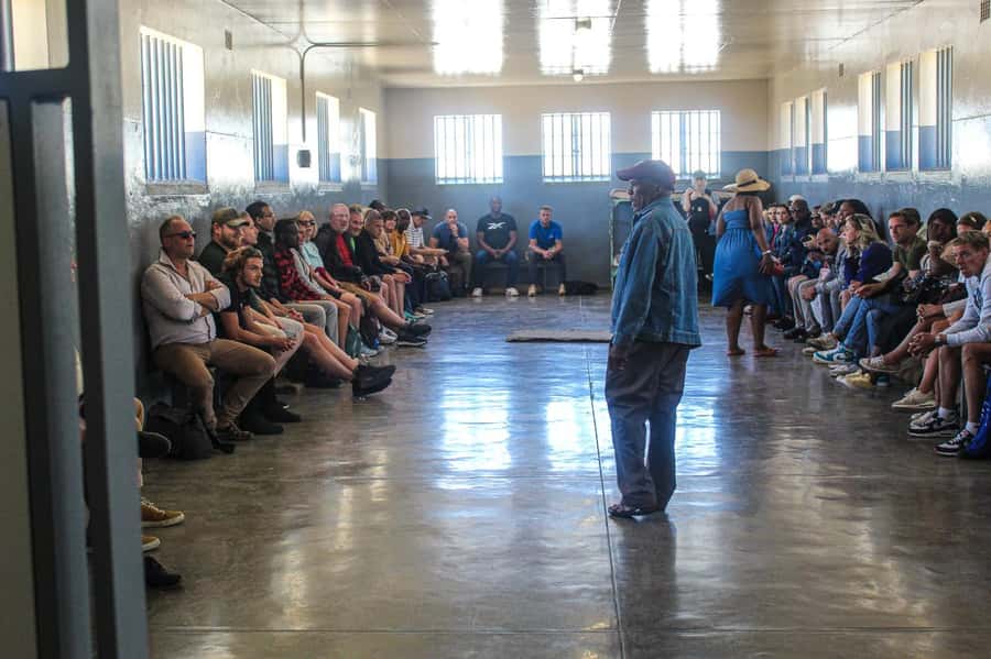 Cape Town: Robben Island ferry ticket plus Guided Tour - Entering the maximum-security prison