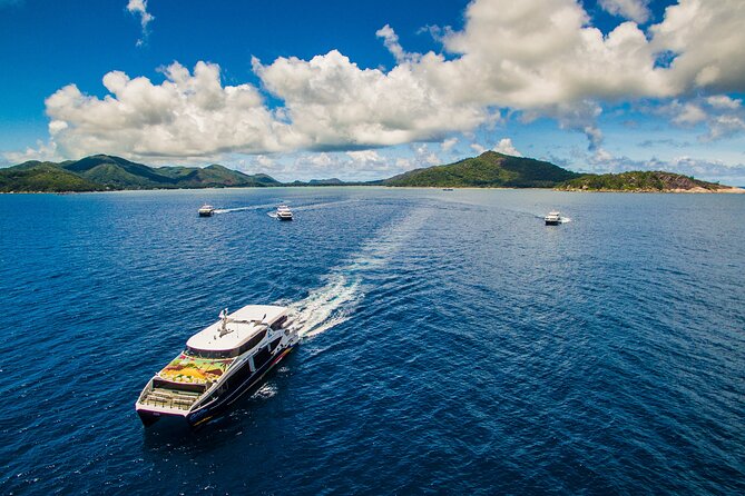 Cat Cocos: Mahe to La Digue Island Fast Ferry - What the 1 hour 30 minute crossing is really like