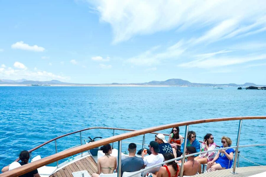 Corralejo: Snorkeling on Lobos Island & Return Ferry Ticket - What you are really paying for at $31