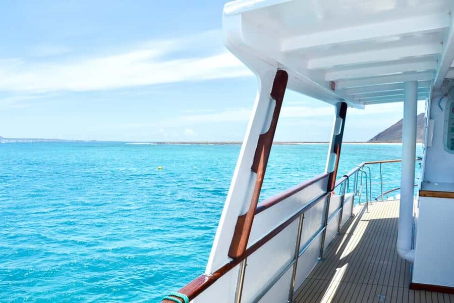 Corralejo: Snorkeling on Lobos Island & Return Ferry Ticket - Getting to the port in Corralejo