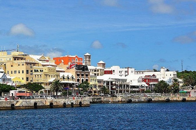 Crystal Caves, Aquarium, City of Hamilton and Ferry - The ferry is convenient, but watch the clock