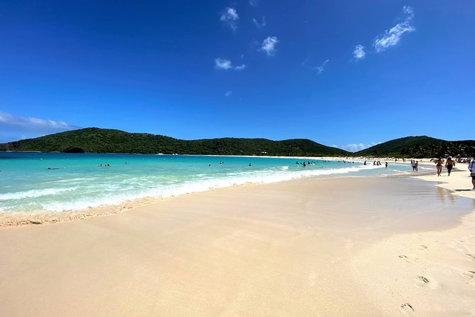 Culebra Swim with Turtles Adventure and Flamenco Beach by Ferry - What the guides do well, and where service may vary