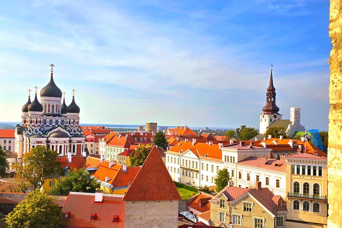 Day trip from Helsinki to Tallinn. Ferry included - Two viewpoints with different rewards