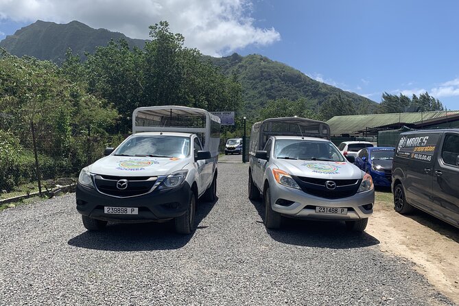 Discovering Moorea from Tahiti in 4x4 with the Ferry Terevau - Cook’s Bay, a short coastal pause