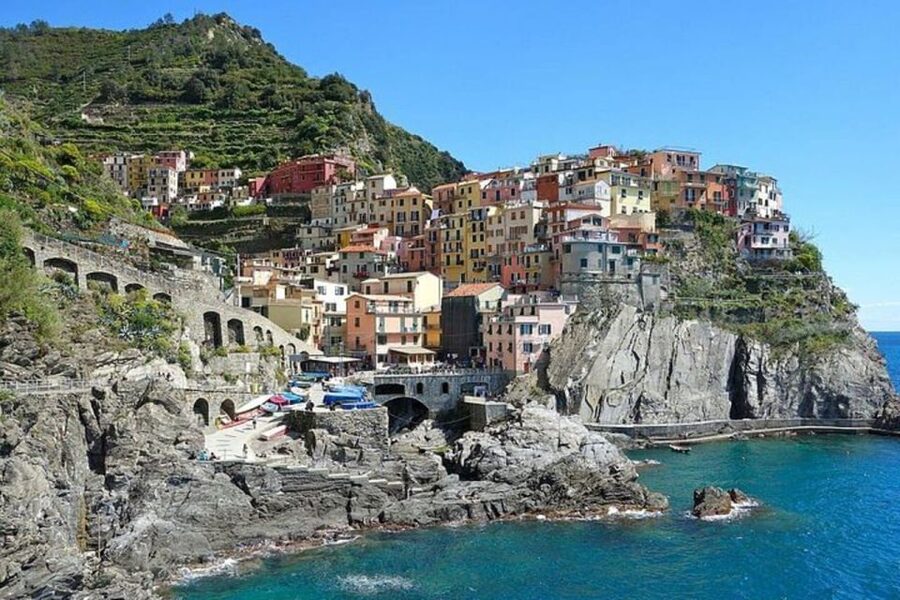 Exclusive Cinque Terre day tour by Ferry with stop in Pisa - Manarola and the ten-minute transfer