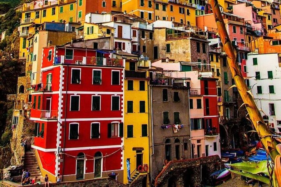 Exclusive Cinque Terre day tour by Ferry with stop in Pisa - The early start and drive to La Spezia