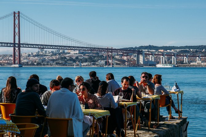 Food & Drink Private Tour in Lisbon & Cacilhas w/ Ferry Included - Key points at a glance