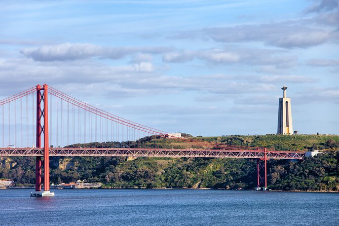 Food & Drink Private Tour in Lisbon & Cacilhas w/ Ferry Included - Wine and petiscos beside the river