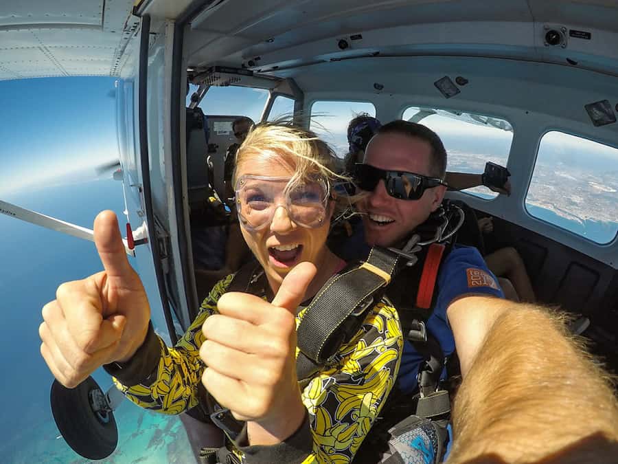 Fremantle: Rottnest Island Skydive and Ferry Package - Getting ready for the jump