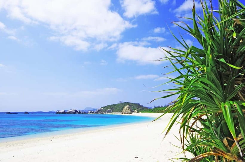 From Naha: Snorkeling Tour to Kerama by Ferry - Finding the Sea Friend bus at Tokashiki