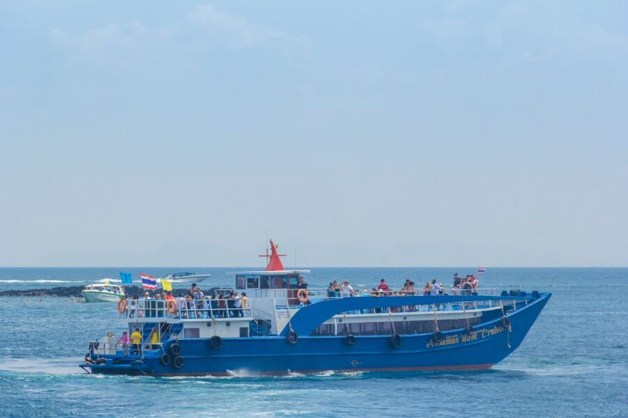 From Phuket: Snorkeling Ferry Cruise to Phi Phi Islands - The return crossing to Phuket