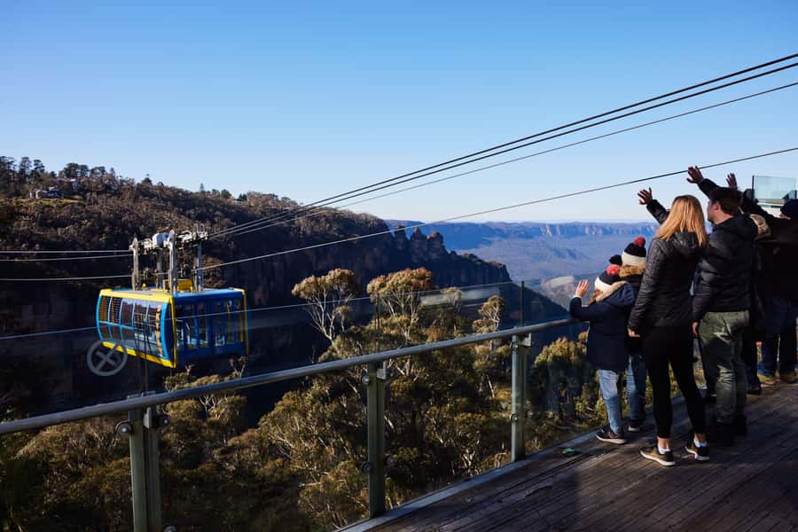 From Sydney: Blue Mountains, Scenic World, Zoo, & Ferry Ride - Group size, comfort, and accessibility