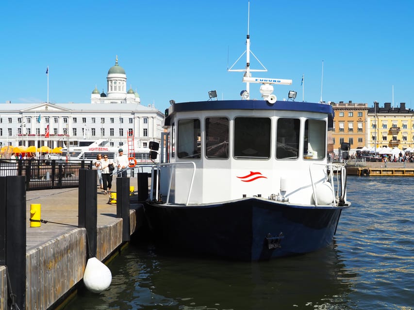 Helsinki: Vallisaari Fortress Island Ferry Ticket - Exploring the fortress and old buildings