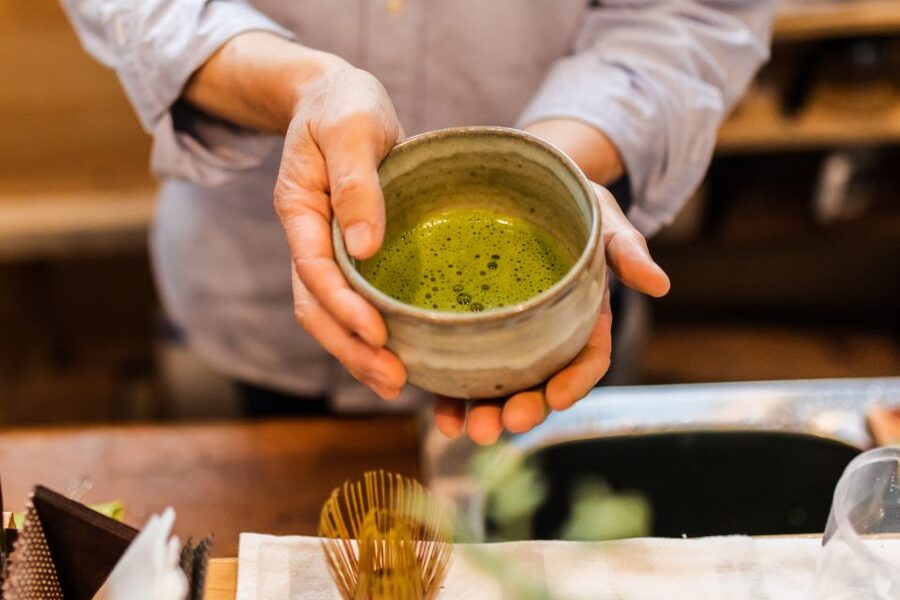 Hiroshima to Miyajima: Private Custom Tour with Ferry Ride - What the guides add to the day