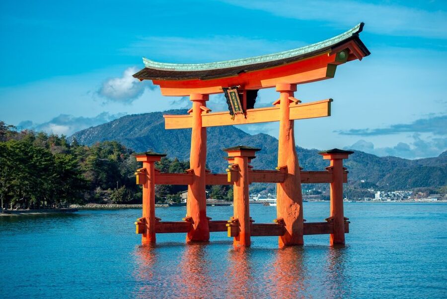 Hiroshima to Miyajima: Private Custom Tour with Ferry Ride - Who should book this private walking experience