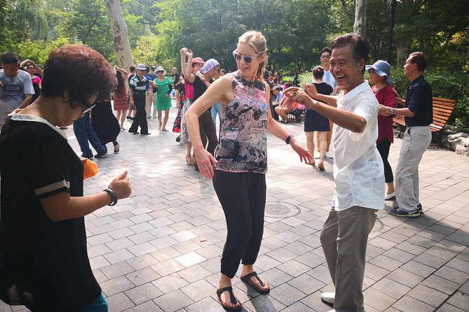 HuangPu River Ferry Boat & Highlights Bike Tour With Local Lunch - Starting at Shanghai Fuxing Senior High School