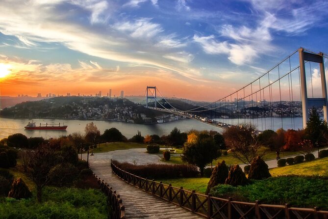 Istanbul Food Escape : Ferry to the Flavors of the Asian Side - Slowing down in Kuzguncuk
