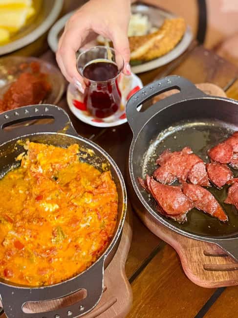 Istanbul: Guided Food Tour with Ferry Ride - Tasting your way through the Spice Bazaar