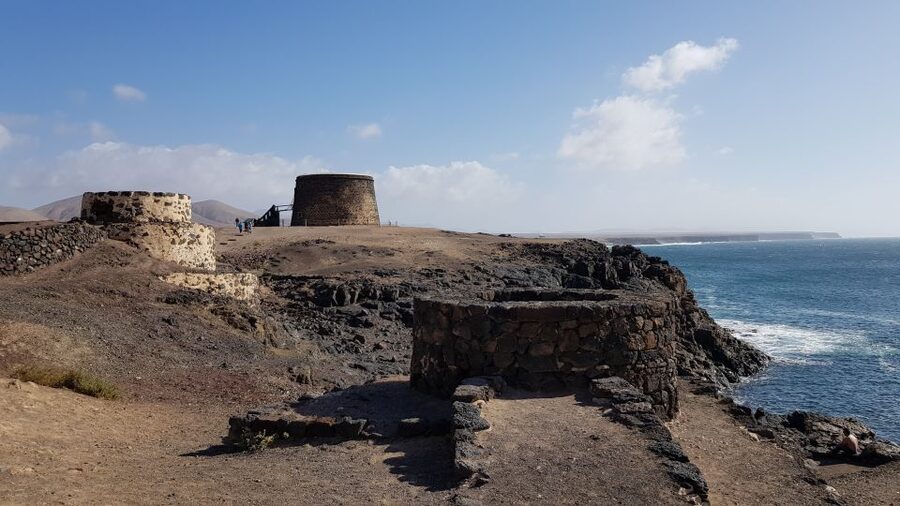 Lanzarote: Fuerteventura Return Ferry Ticket with Bus - Making the most of the afternoon