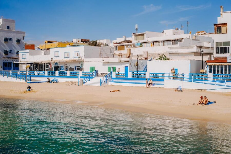 Lanzarote: Fuerteventura Return Ferry Ticket with Bus - From your resort to Playa Blanca