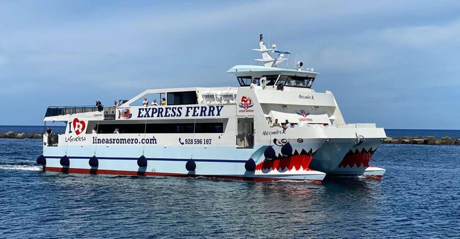 Lanzarote: Return Ferry to La Graciosa with Bus Pickup - The Morning Pickup Across Lanzarote