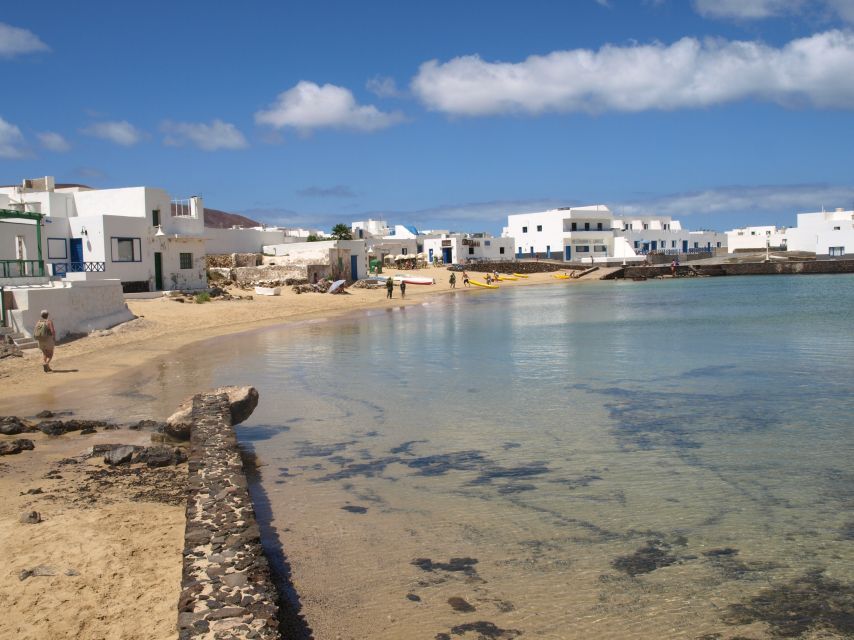Lanzarote: Return Ferry to La Graciosa with Bus Pickup - Practical Tips for a Smoother Day