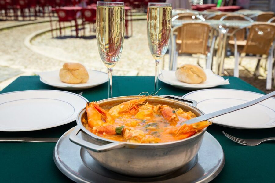 Lisbon Hidden Gems Walk: Traditions, Lunch & Ferry Ride - Crossing the Tagus by ferry to Cacilhas