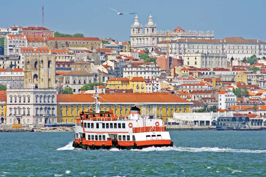 Lisbon Hidden Gems Walk: Traditions, Lunch & Ferry Ride - Coffee and pastel de nata away from the main crowds