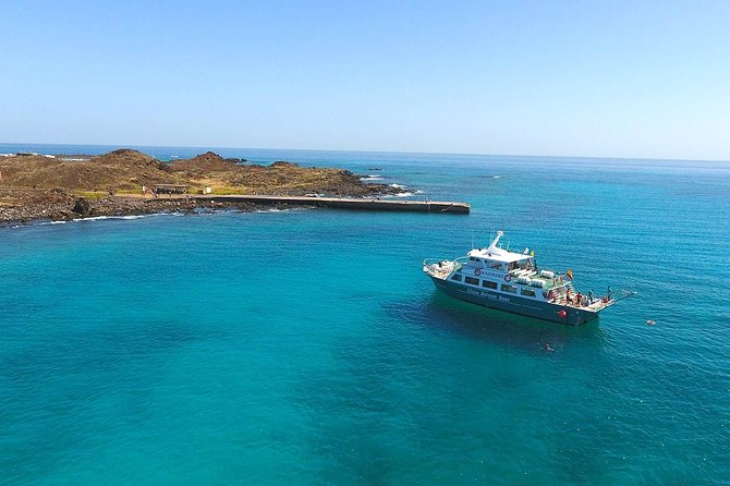 Lobos Island Ferry with Snorkel from Corralejo, Fuerteventura - Exploring La Caldera and the island trails