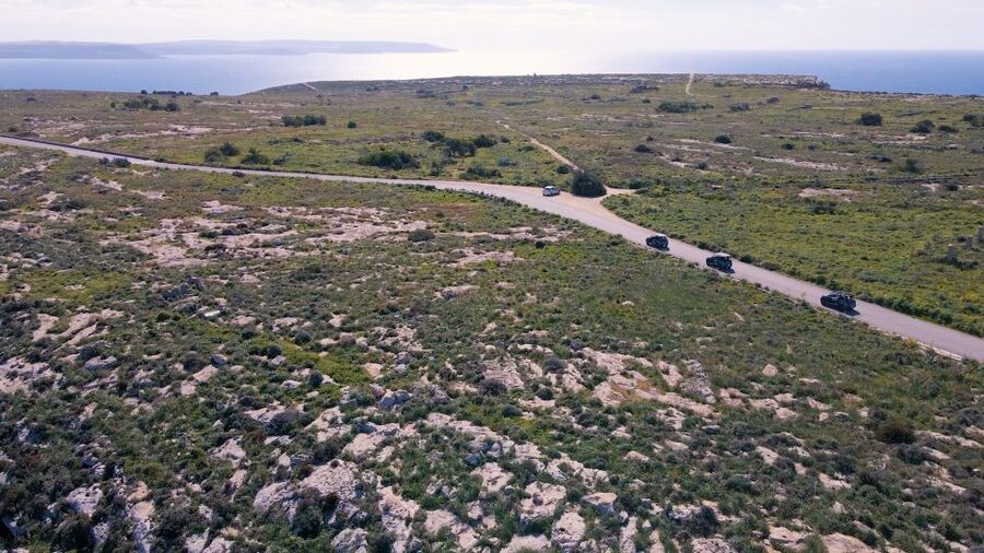 Malta: Gozo Private Chauffeured E-Jeep Tour with Ferry - Building your six-hour route
