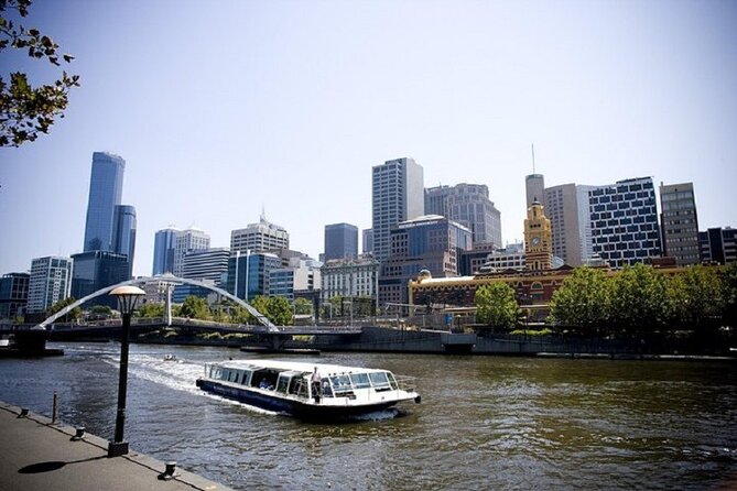 Melbourne: City and Williamstown Ferry Cruise - The ferry itself: friendly but functional