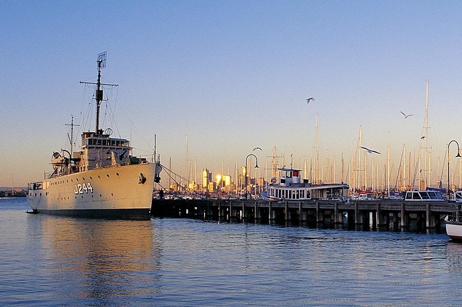 Melbourne: City and Williamstown Ferry Cruise - Commentary that adds more than background noise