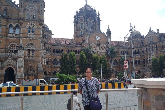 Mumbai City Tour with Ferry Ride and Dharavi Slum - Town Hall and Chhatrapati Shivaji Terminus