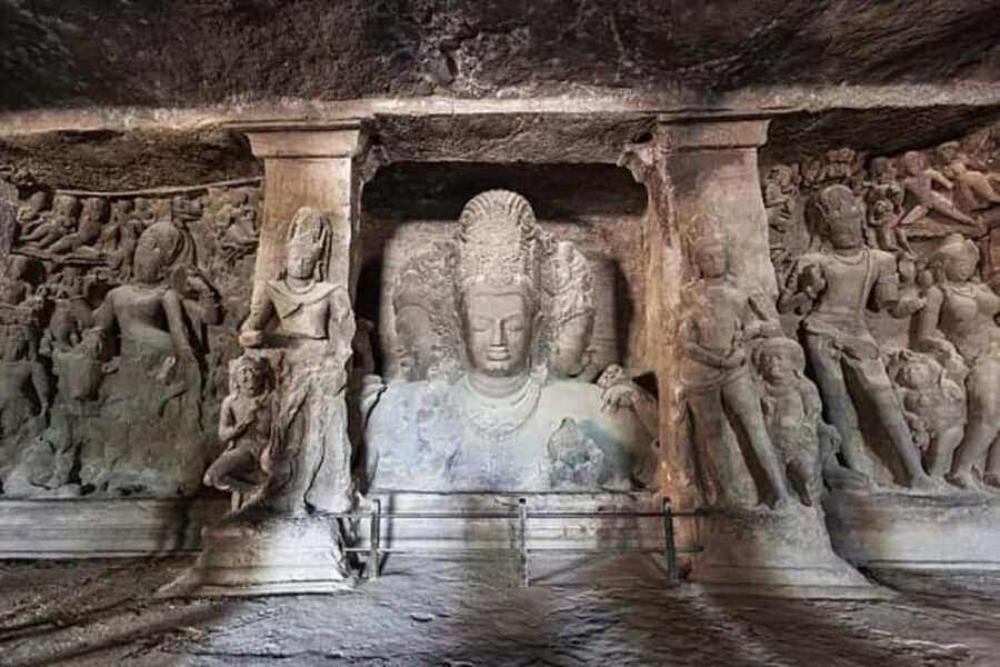 Mumbai: Elephanta Caves Guided Tour with Ferry & Lunch - From the Gateway of India across Mumbai Harbour