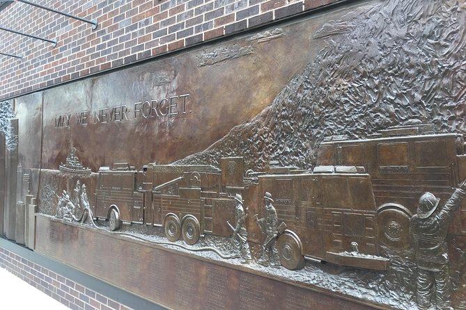 NYC 9/11 Museum and Statue of Liberty Ferry Tickets - The guide can make or break the day