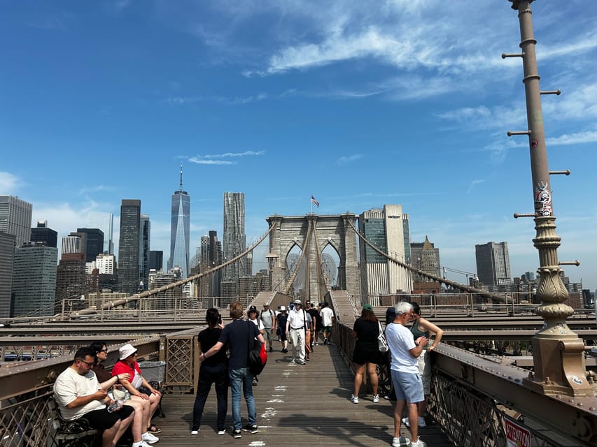 NYC: Brooklyn Bridge and DUMBO Tour with East River Ferry - Meeting at Brooklyn Bridge City Hall