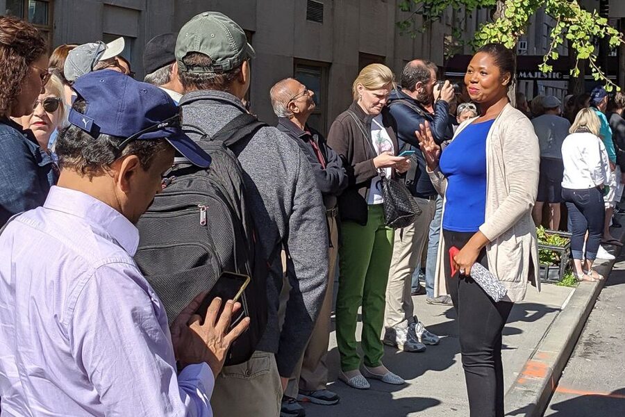 NYC: Guided Bus and Walking Tour with Staten Island Ferry - What this six-hour New York tour is really for