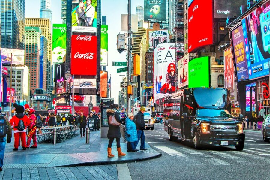 NYC: Guided Bus and Walking Tour with Staten Island Ferry - Central Park and Columbus Circle