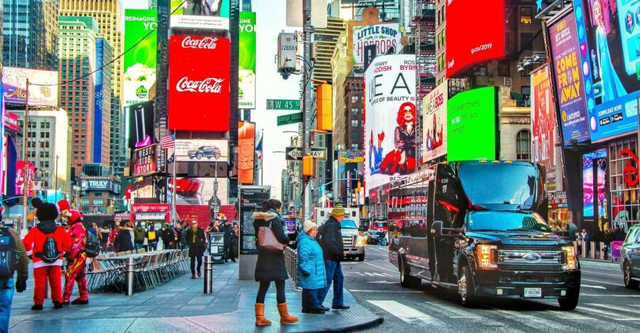 NYC: Guided Bus and Walking Tour with Staten Island Ferry - Meeting in the Times Square area