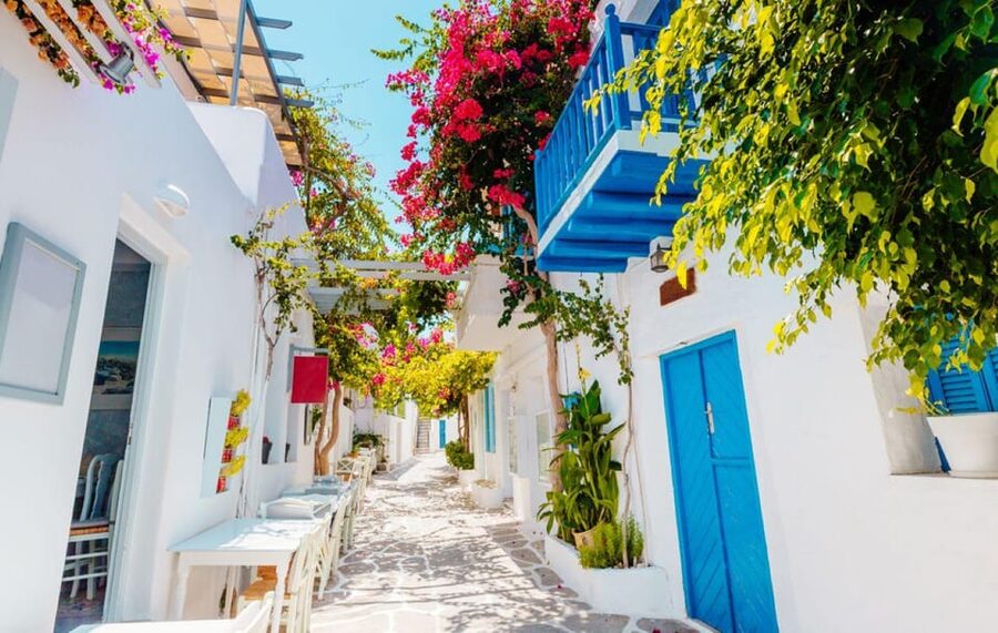 Paros & Antiparos Tour:Ferry ride, Villages & Beaches - The eight-hour pace and transport details